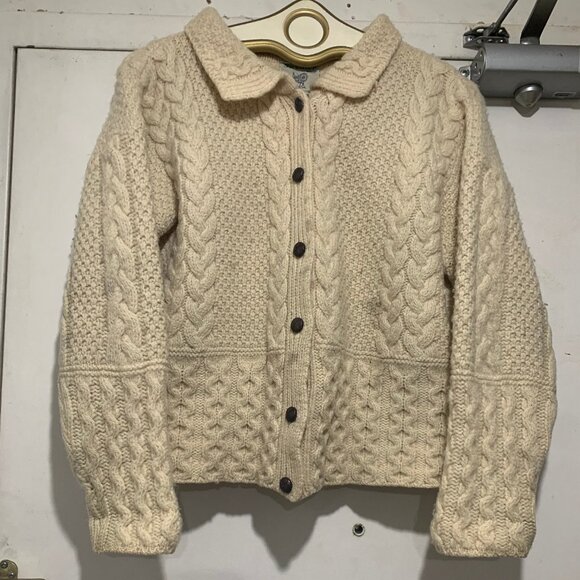 THE SWEATHER SHOP IRELAND VINTAGE KNITTED WOOL SWEATER CARDIGAN PATTERNS SIZE S - Picture 2 of 11